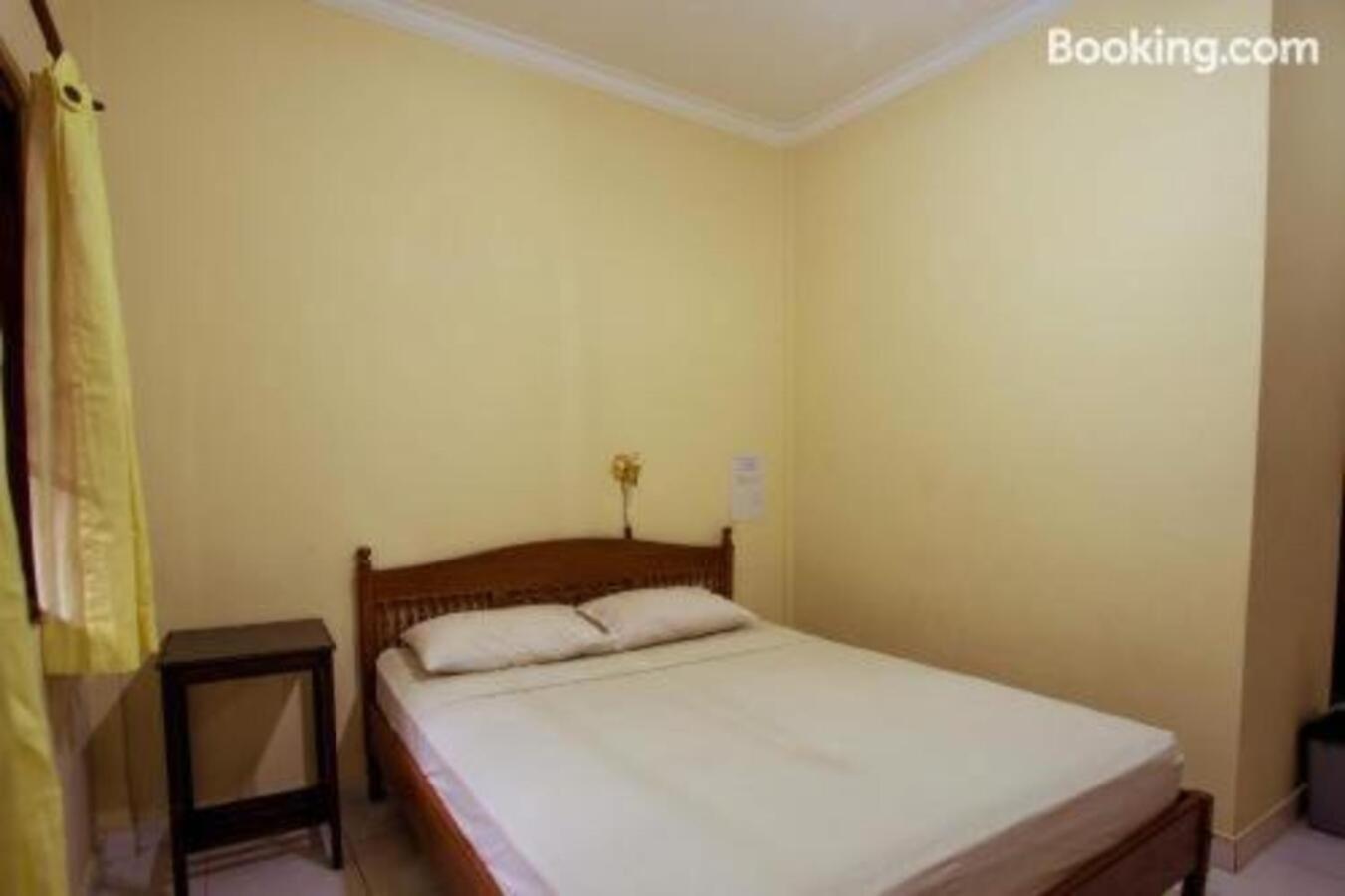 Segara Sadhu Inn Kuta By Ecommerceloka Exterior photo